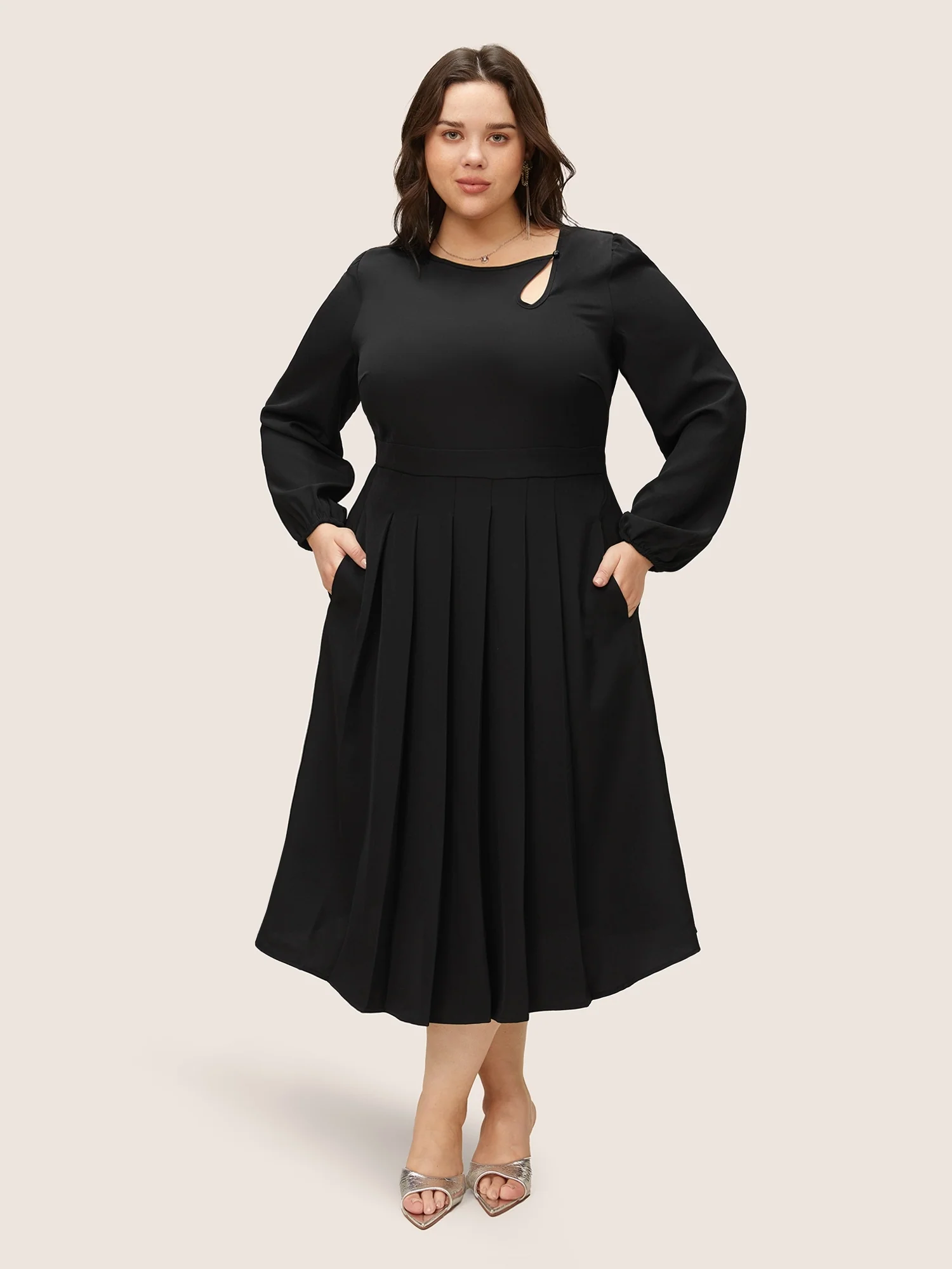 Anti-Wrinkle Asymmetrical Neck Keyhole Pleated Hem Dress
