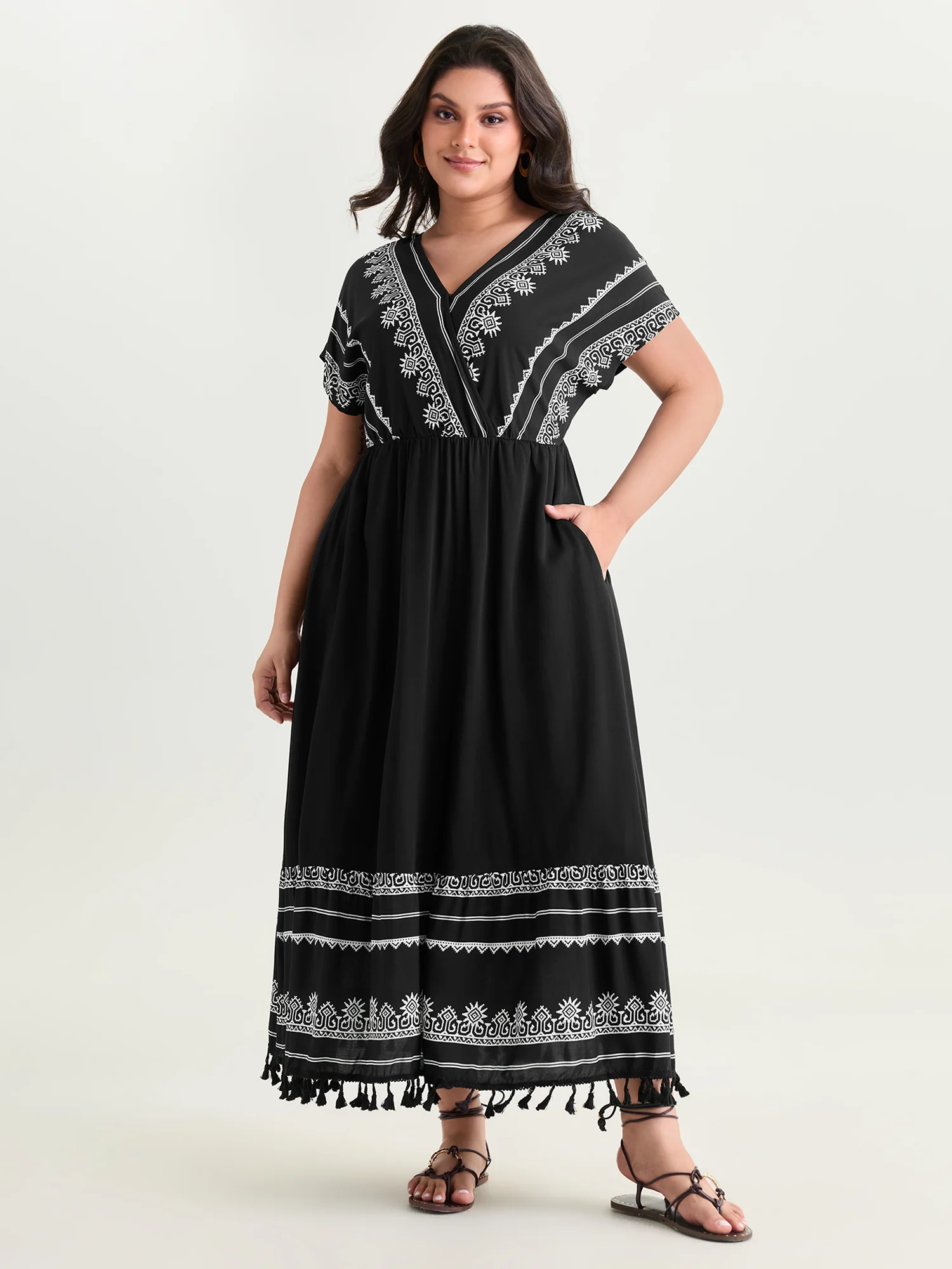 Boho Geometric Print V-Neck Maxi Dress