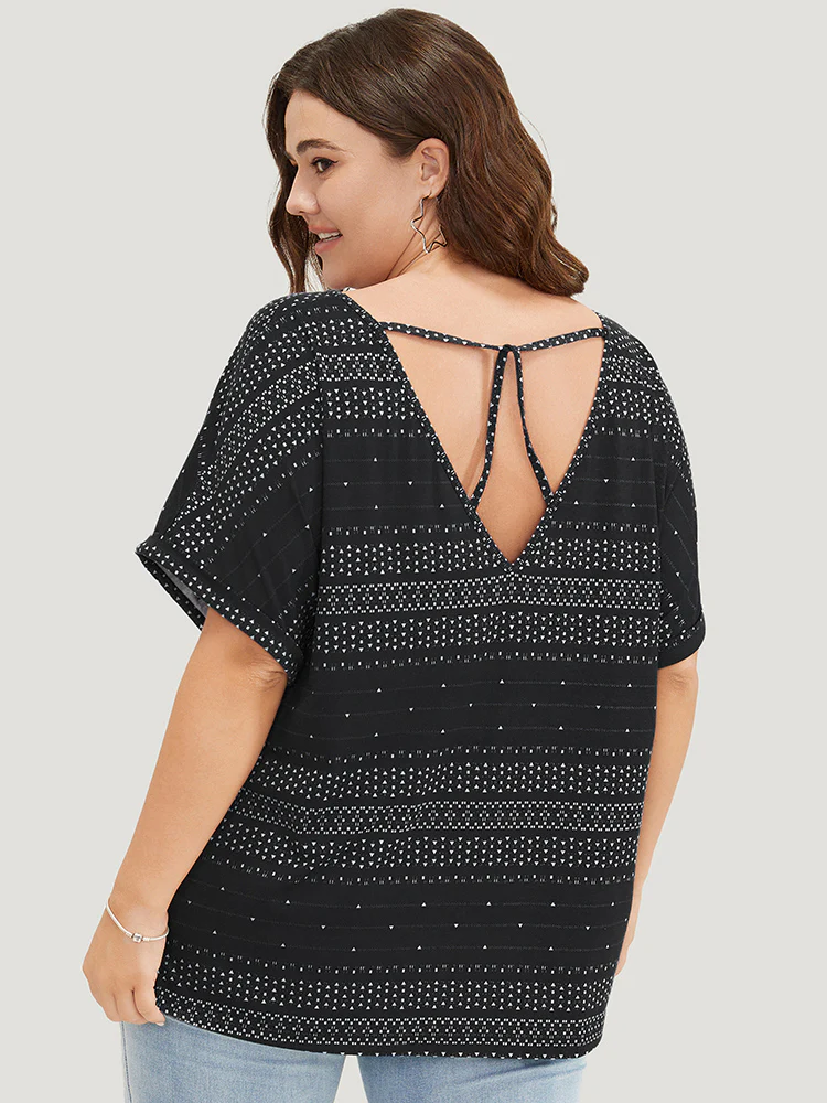 Geometric Print Backless Roll Dolman Sleeve T-shirt