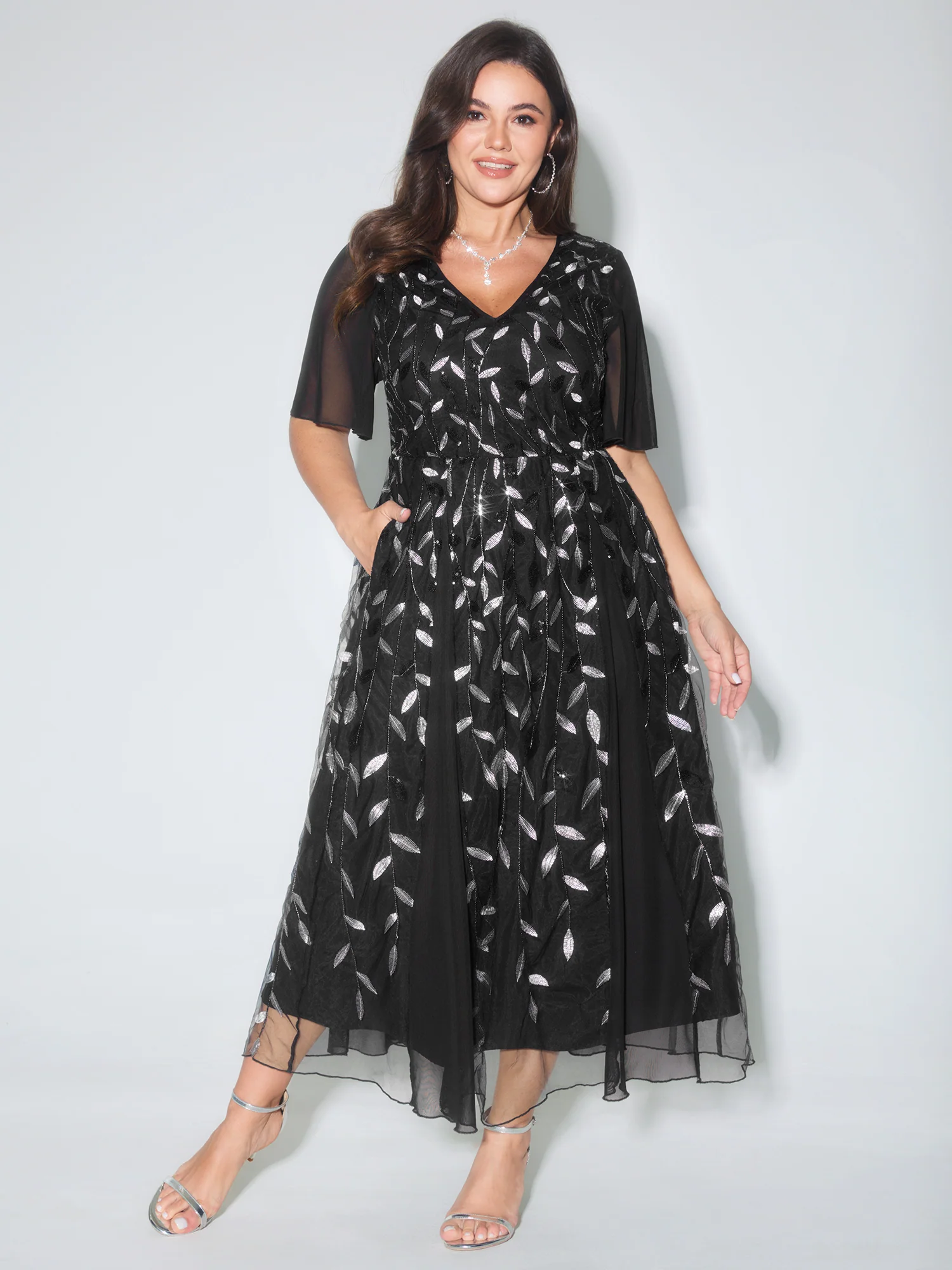 Leafy Print Sheer Sleeve V-Neck Maxi Dress