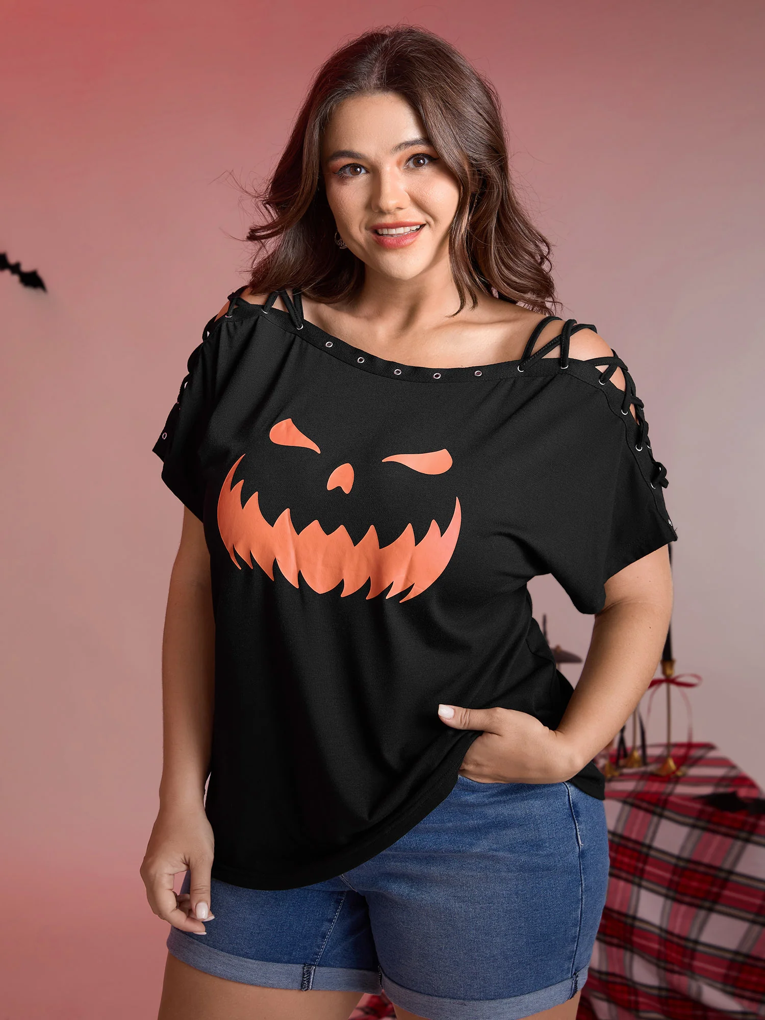 Pumpkin Motif Strap Loop Shoulder T-Shirt