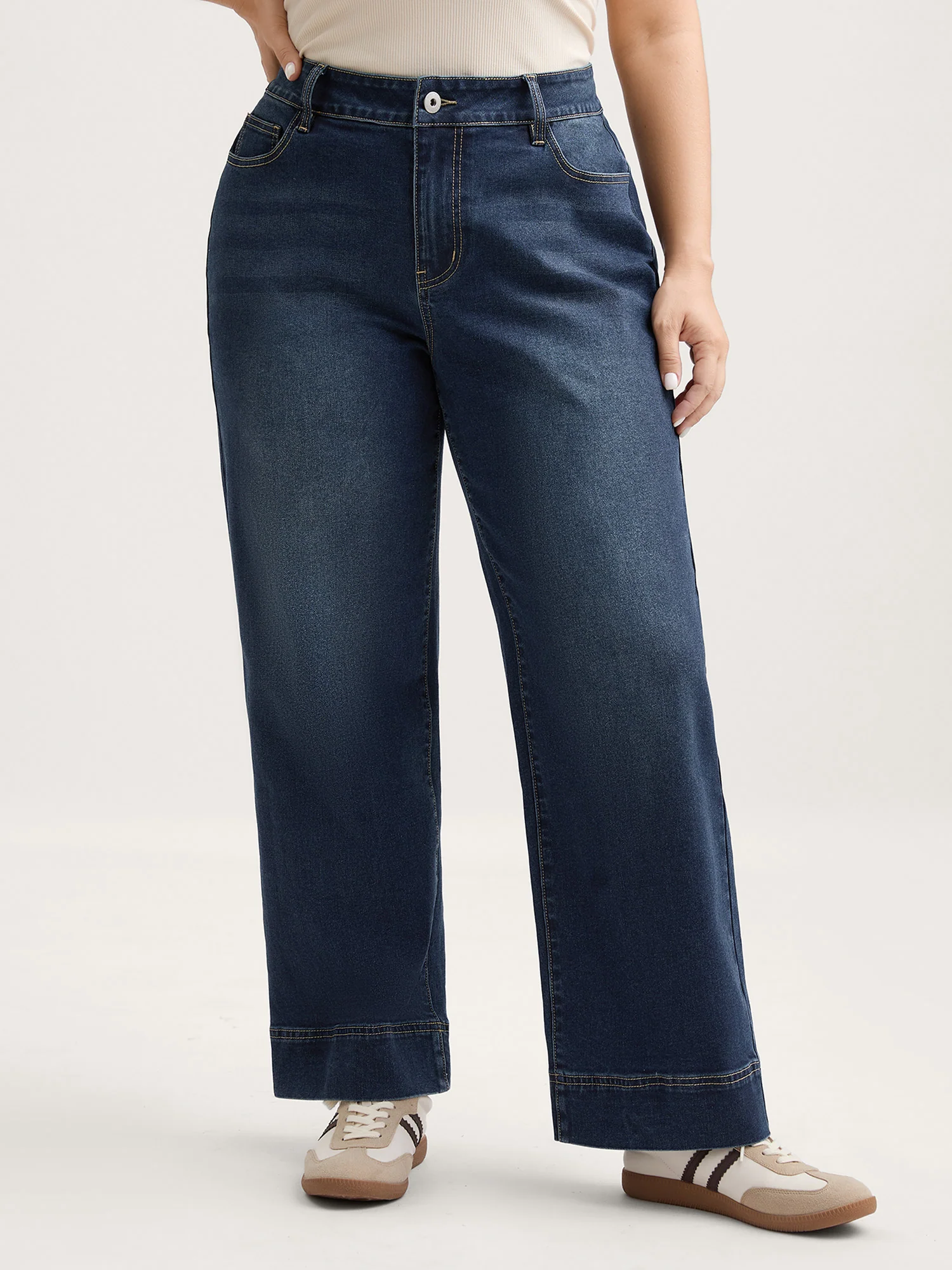 Pull-On High Waist Wide-Leg Jeans