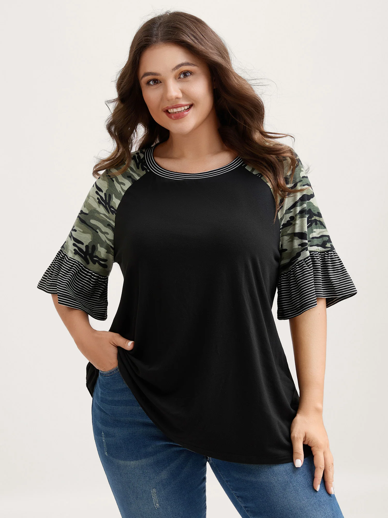 Supersof Camouflage Sleeve Contrast T-Shirt