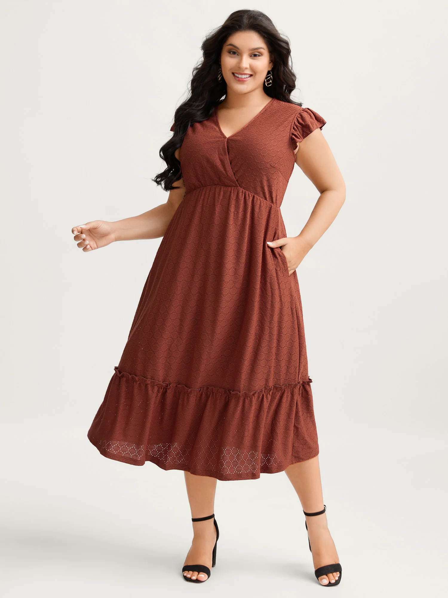 Textured Flutter Sleeve Tiered Midi Dress